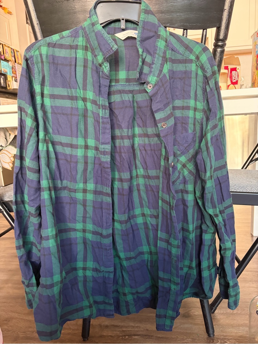 Old Navy Classic Women’s Green and Navy Plaid Button-Up Shirt